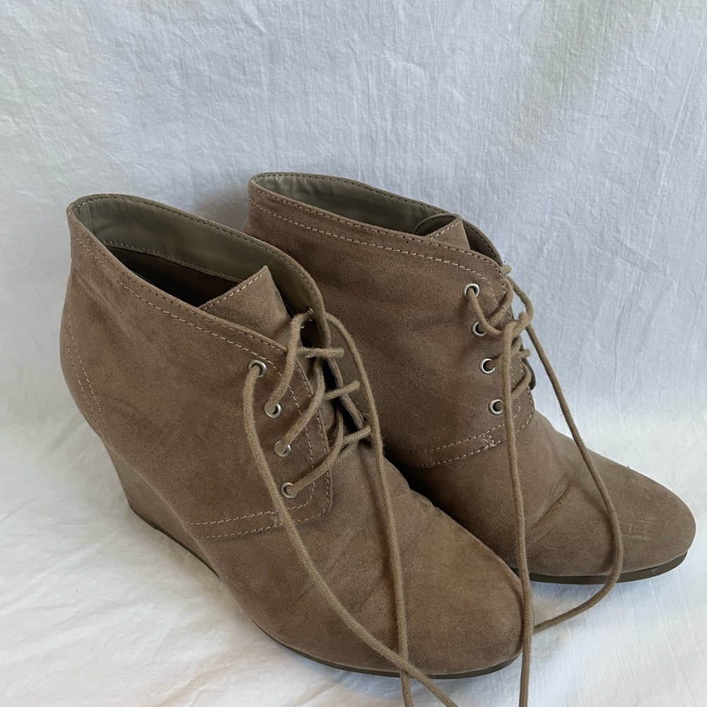 Women's Tan Suede Ankle Boots